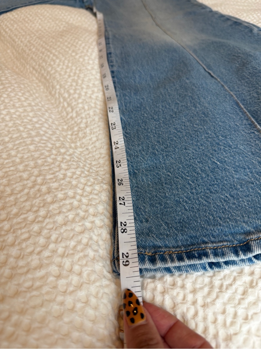 Levi’s High-Rise Ribcage Bell Bottom Jeans - Light Blue 28 - Picture 9 of 10